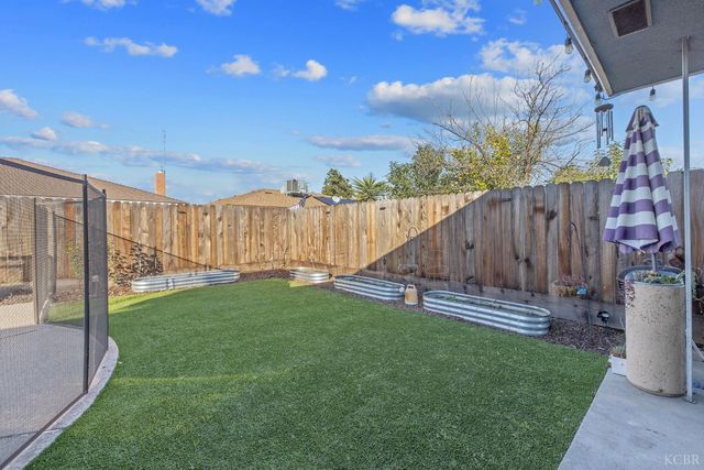 1310 E Sample Avenue, Fresno, CA 93710