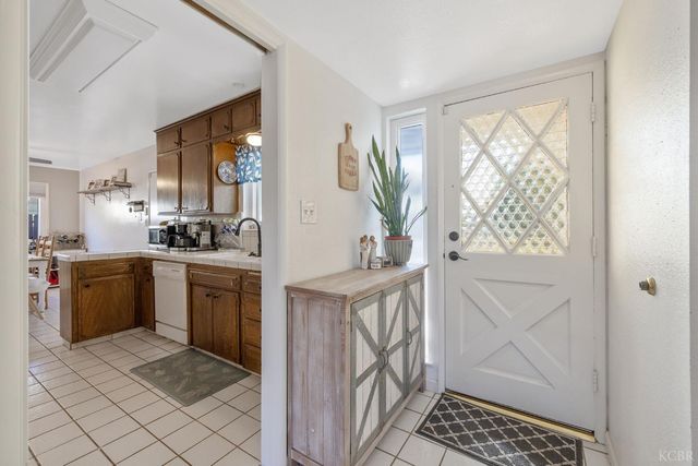 1310 E Sample Avenue, Fresno, CA 93710