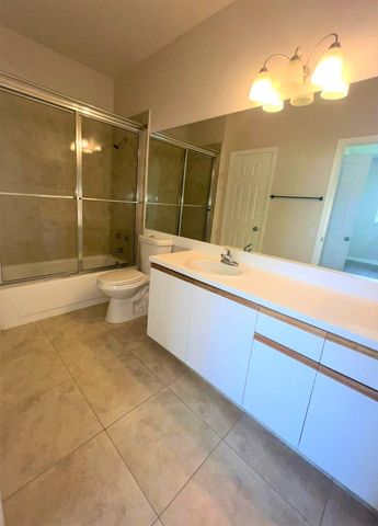 751 Cypress Lane L7, Deerfield Beach, FL 33064