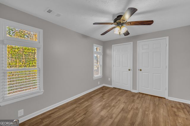 145 E Oak Street, Lawrenceville, GA 30046