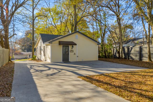 145 E Oak Street, Lawrenceville, GA 30046