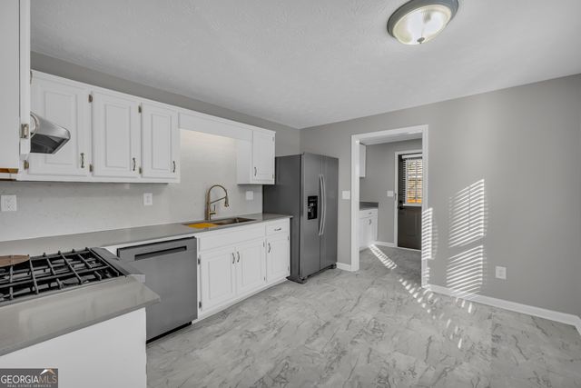 145 E Oak Street, Lawrenceville, GA 30046