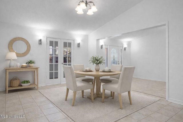 5808 Ridge Road, Ocean Springs, MS 39564