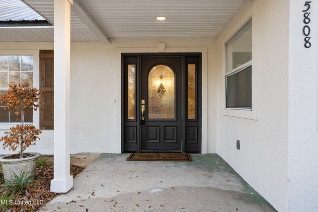 5808 Ridge Road, Ocean Springs, MS 39564