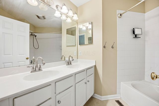 5748 Edgebrook Drive, Galena, OH 43021