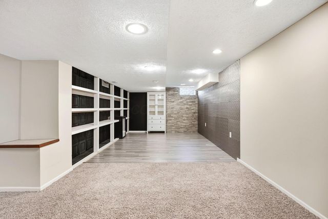 5748 Edgebrook Drive, Galena, OH 43021