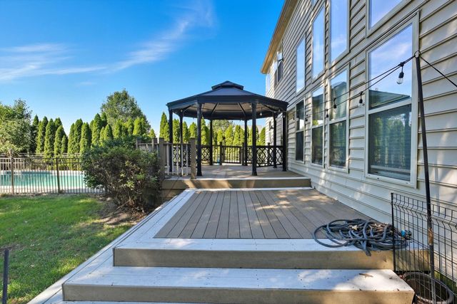 5748 Edgebrook Drive, Galena, OH 43021