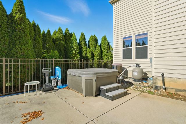 5748 Edgebrook Drive, Galena, OH 43021