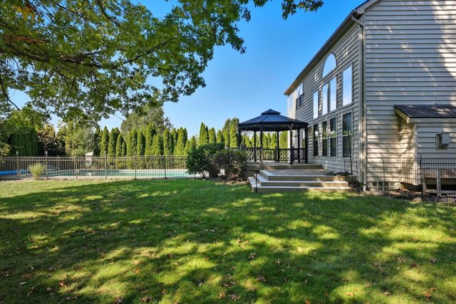 5748 Edgebrook Drive, Galena, OH 43021