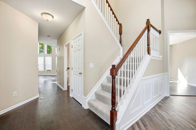 5748 Edgebrook Drive, Galena, OH 43021