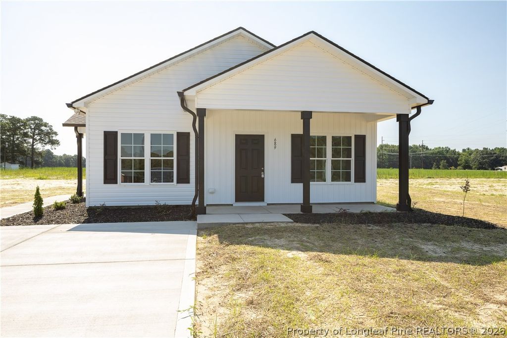689 McLamb Road, Dunn, NC 28334 — exterior
