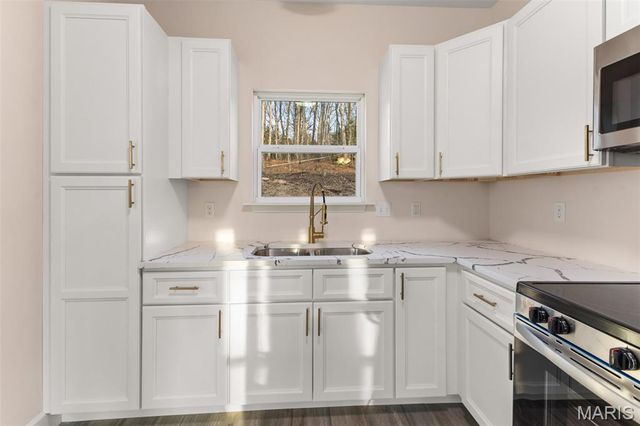 9738 Flo Drive, Bonne Terre, MO 63628