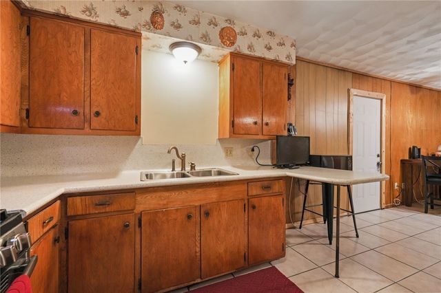 1302 Aswan Dr, Corpus Christi, TX 78412