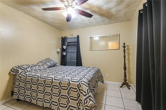 1302 Aswan Dr, Corpus Christi, TX 78412