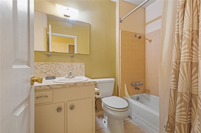 1302 Aswan Dr, Corpus Christi, TX 78412