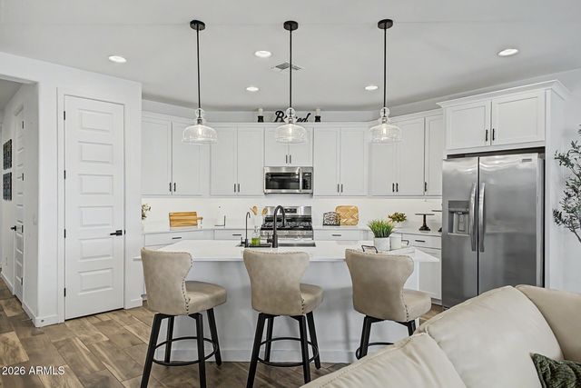 17537 W SUPERIOR Avenue, Goodyear, AZ 85338