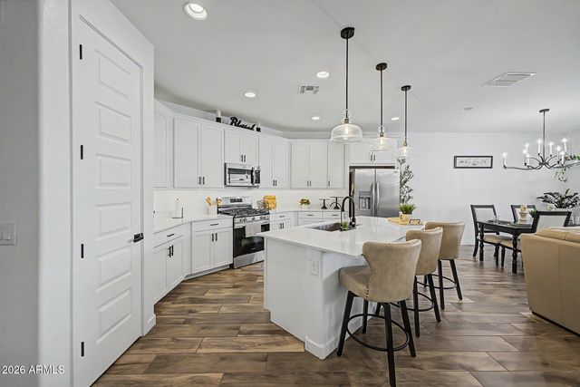 17537 W SUPERIOR Avenue, Goodyear, AZ 85338