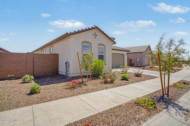 17537 W SUPERIOR Avenue, Goodyear, AZ 85338