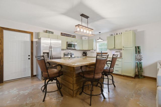 446 Hanson Road, Onalaska, TX 77360