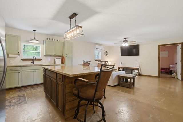 446 Hanson Road, Onalaska, TX 77360