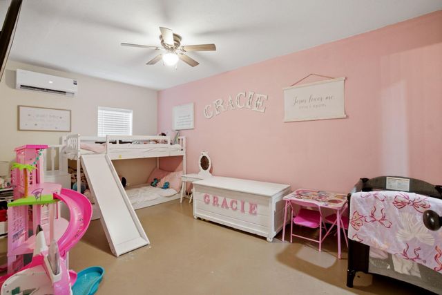 446 Hanson Road, Onalaska, TX 77360