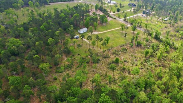 446 Hanson Road, Onalaska, TX 77360