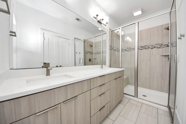 18716 Centro Main Street B, Shenandoah, TX 77385