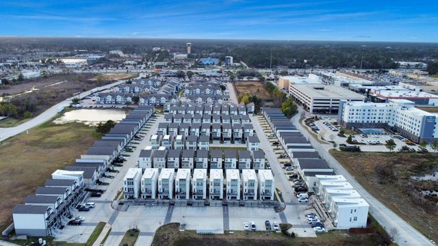 18716 Centro Main Street B, Shenandoah, TX 77385