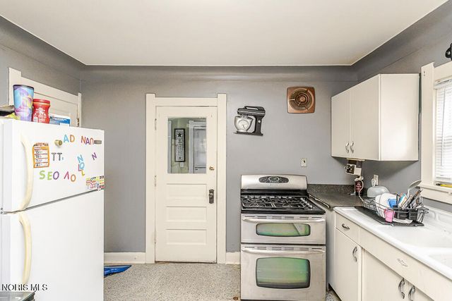 933 Wright Avenue, Toledo, OH 43609