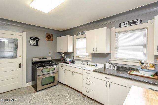 933 Wright Avenue, Toledo, OH 43609
