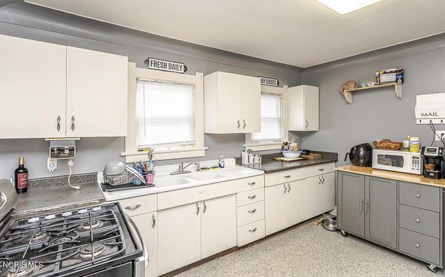 933 Wright Avenue, Toledo, OH 43609