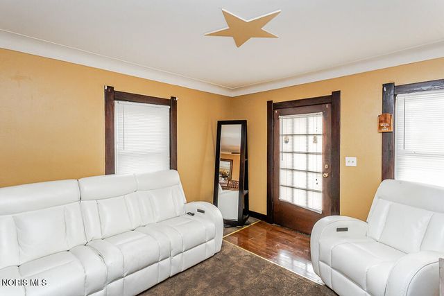 933 Wright Avenue, Toledo, OH 43609
