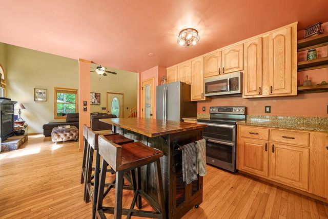 166 Walnut Mountain Court, Ellijay, GA 30536