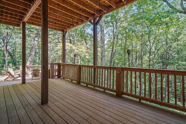 166 Walnut Mountain Court, Ellijay, GA 30536