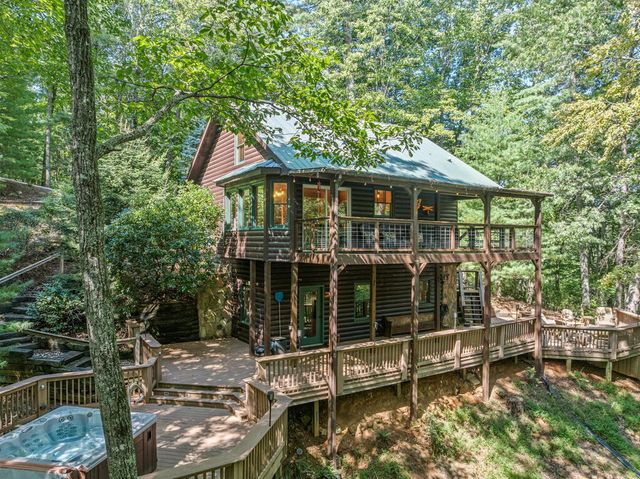 166 Walnut Mountain Court, Ellijay, GA 30536