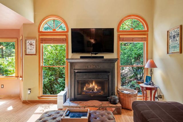 166 Walnut Mountain Court, Ellijay, GA 30536