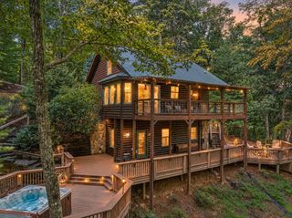 166 Walnut Mountain Court, Ellijay, GA 30536