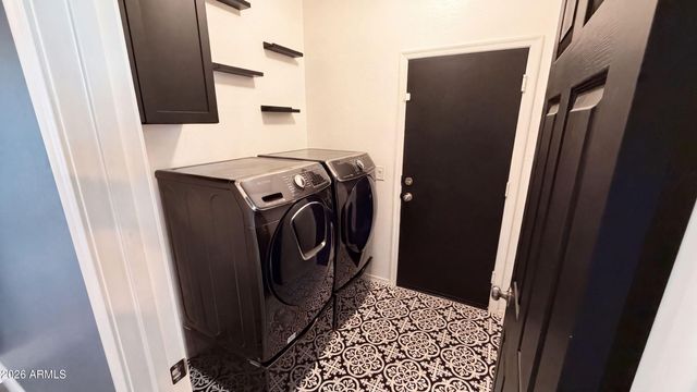 18175 W CARLOTA Lane, Surprise, AZ 85387