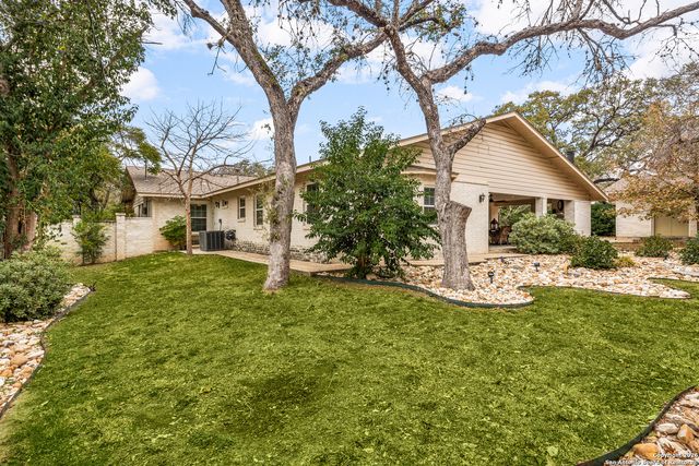 338 Prinz Dr, San Antonio, TX 78213