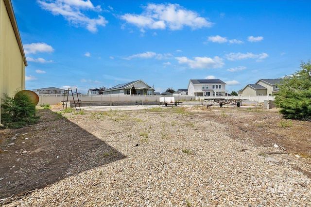 15279 S Indiana Ave, Caldwell, ID 83607