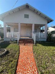 2405 CORRINE STREET, Tampa, FL 33605