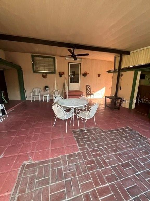 Image 26 of property listing at 2405 CORRINE STREET, Tampa, FL 33605