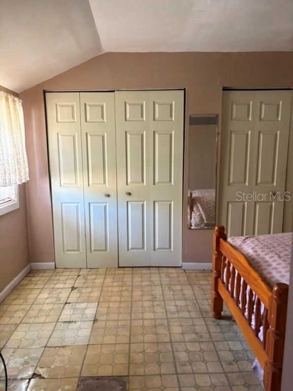 Image 33 of property listing at 2405 CORRINE STREET, Tampa, FL 33605