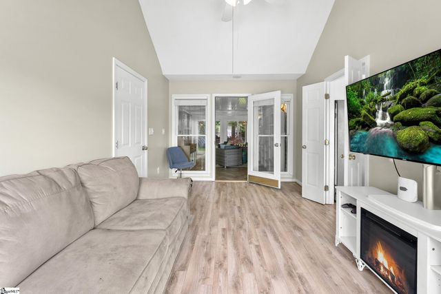 11 Heathfield Court, Simpsonville, SC 29681