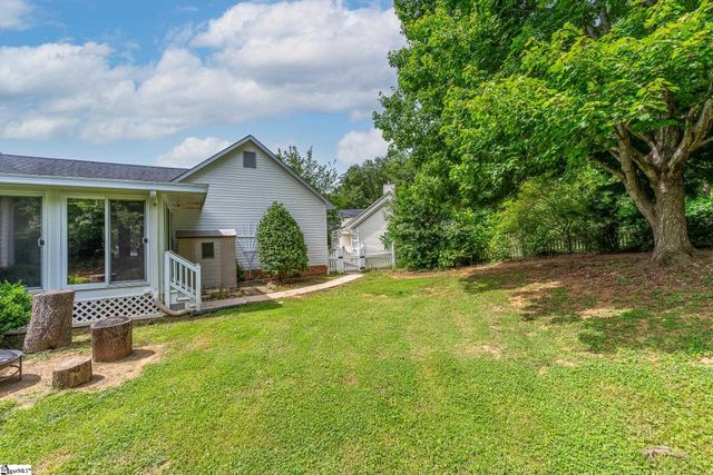 11 Heathfield Court, Simpsonville, SC 29681