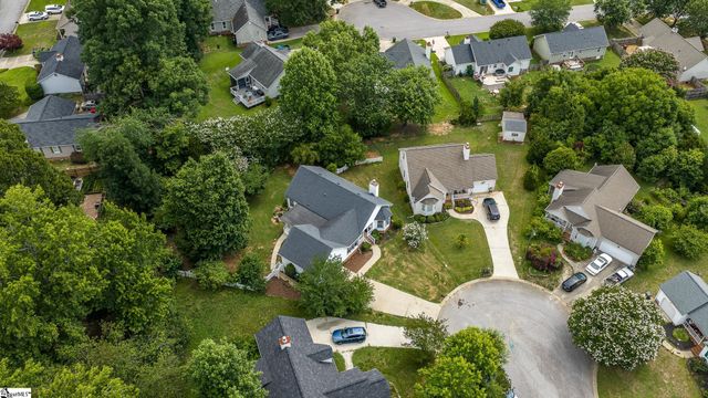 11 Heathfield Court, Simpsonville, SC 29681