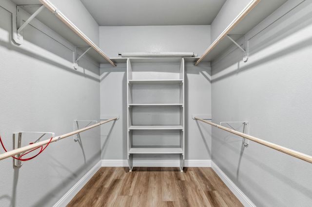 1257 E Via Ulivo, Fresno, CA 93730