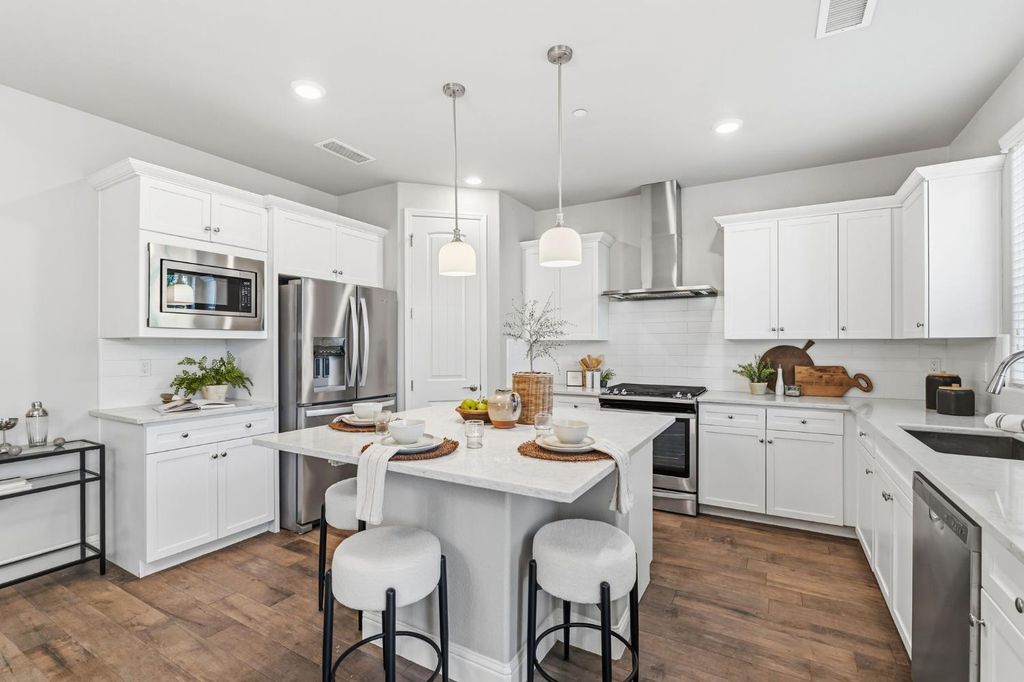 Image 10 of property listing at 1257 E Via Ulivo, Fresno, CA 93730