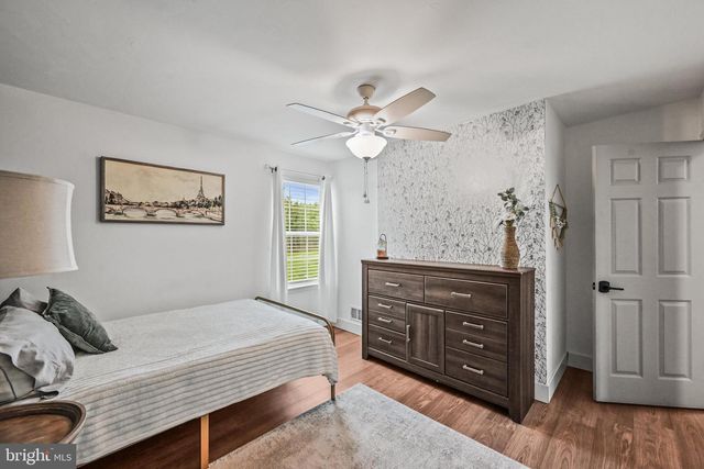 41 BUGLER DR, New Oxford, PA 17350