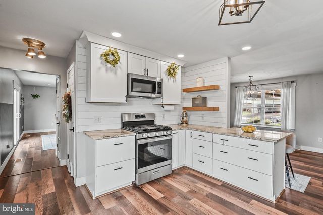 41 BUGLER DR, New Oxford, PA 17350